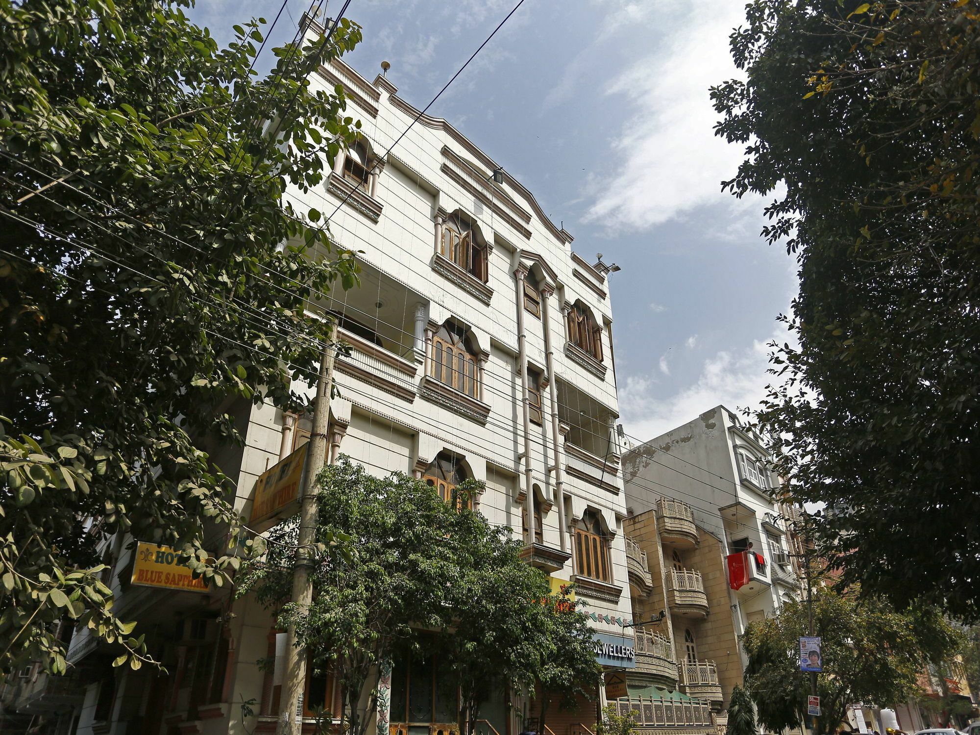 Capital O 7135 Hotel Blue Sapphire New Delhi Eksteriør billede